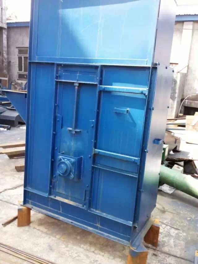 斗式提升機配件料斗規(guī)格種類形式以及如何選用