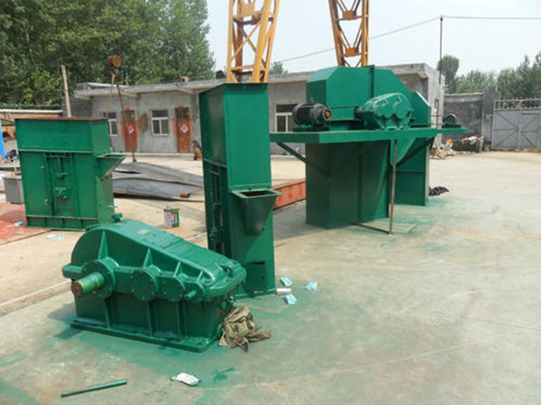 斗式提升機為什么需要安裝清料設備？